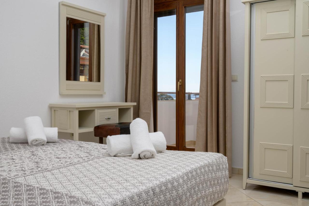 Pension Stelios Ouranoupoli Extérieur photo
